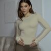 Polo básico manga larga beige - Imagen 2