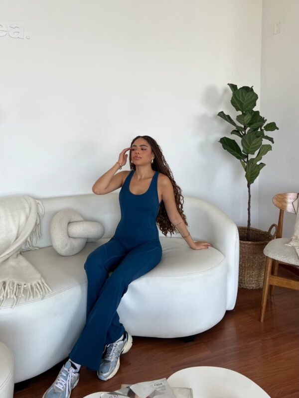 Enterizo Flare Esencia azul acero