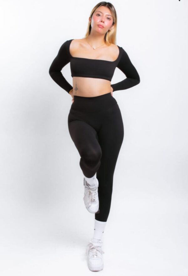 Curve boost black ( conjunto legging)